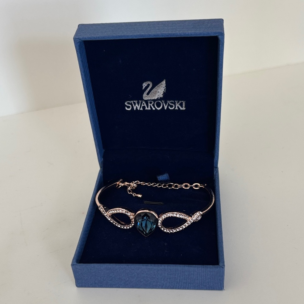 Swarovski Afire Crystal Rose Gold Bangle